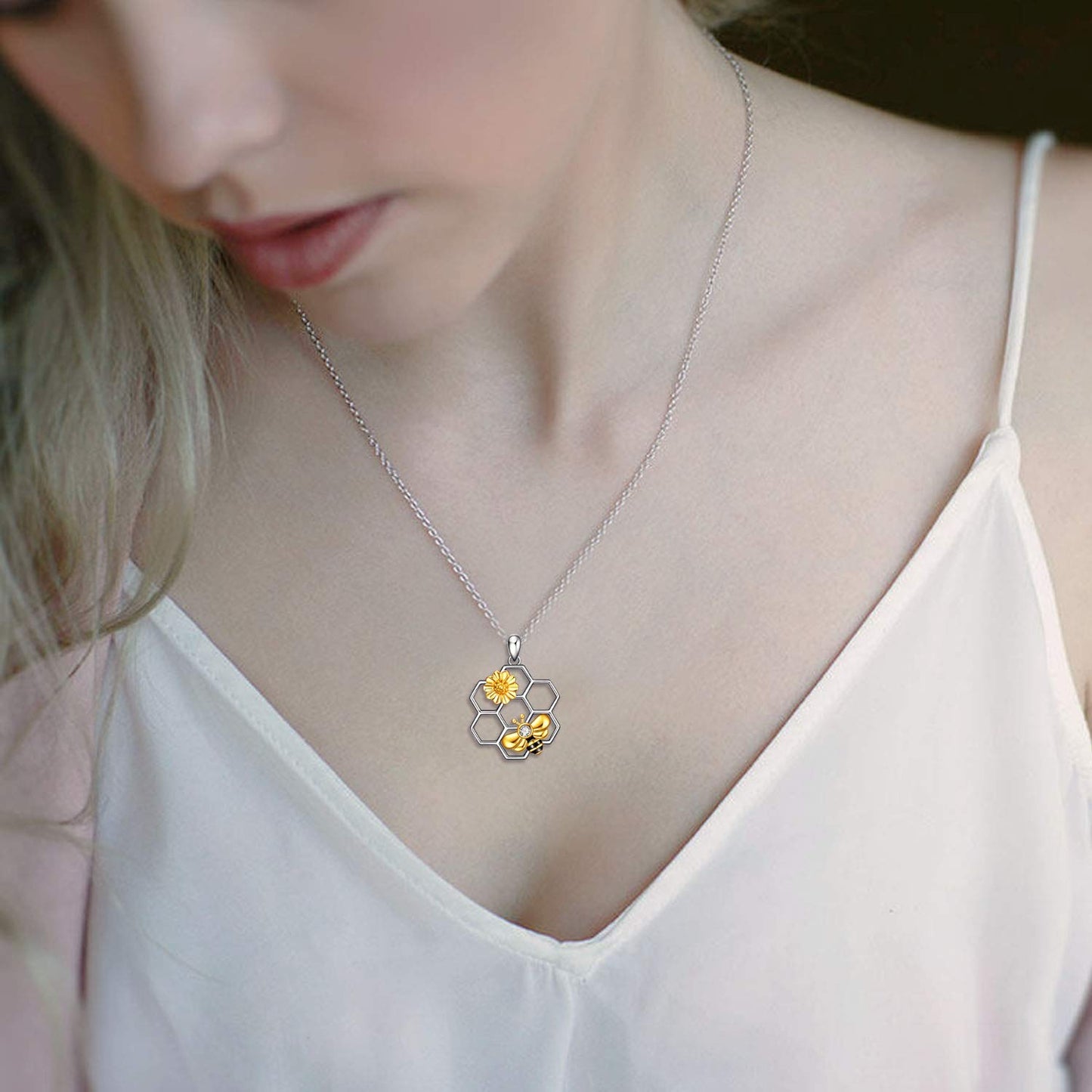 LUHE Bee Necklace 925 Sterling Silver Bumblebee Necklace Honeycomb Cute Flower Pendant Jewelry for Women Christmas Gifts for Her