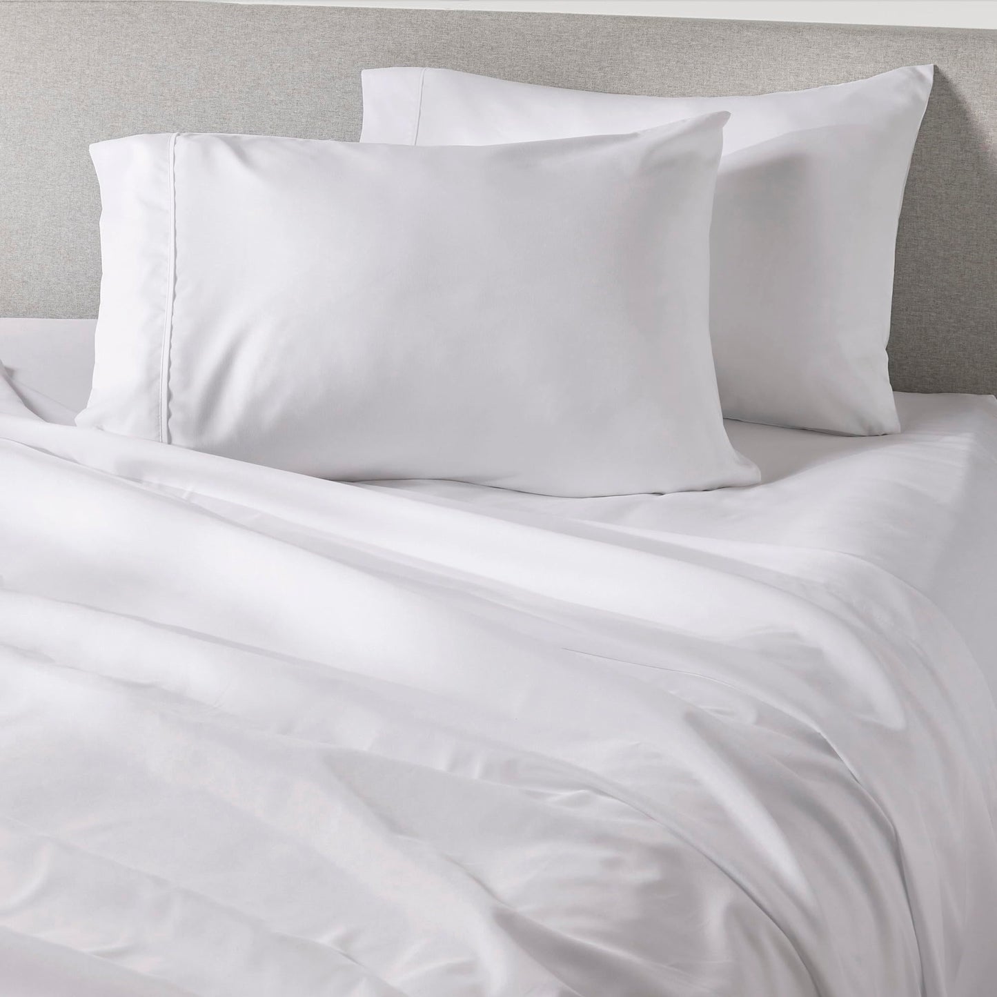 PeachSkinSheets Classic White Sheet Set - 1500tc Level of Softness - Extra Soft Cooling Sheets for Hot Sleepers and Night Sweats - Regular King Size