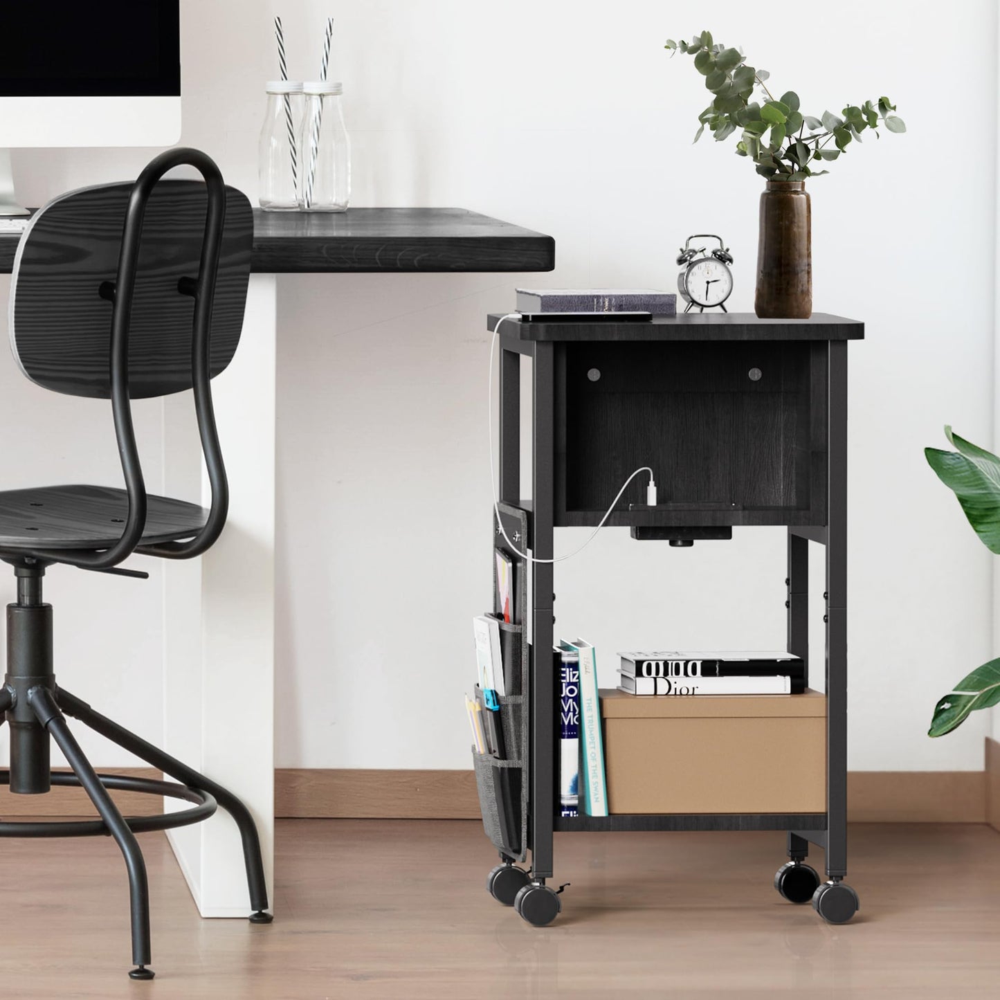 Merapi Small End Table with Charger, Side Table on Wheels, Mobile Nightstand with USB Ports, Black Sofa Side Table with Storage for Small Spaces, Living Room, Bedroom, Study, Home Office