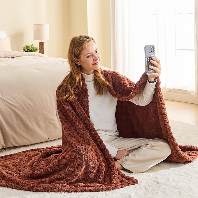 NEWCOSPLAY Super Soft King Blanket Coffee Premium Silky Flannel Fleece 3D Waffle Checkered Lightweight Bed Blanket All Season Use (Coffee, King(90"x110"))