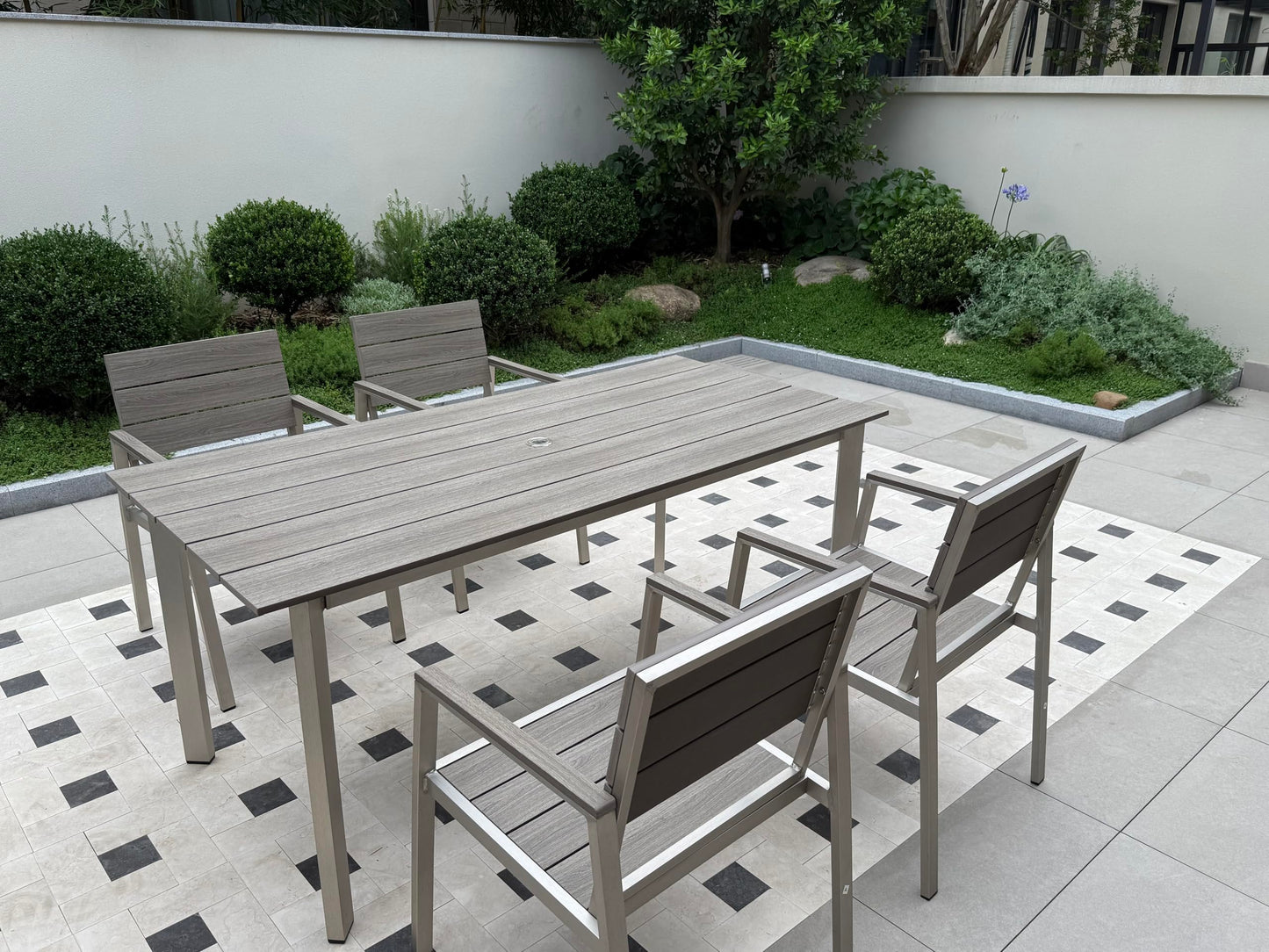 Oasbira Outdoor Dining Set for 4, Patio Table and Chairs Set with Umbrella Hole, 5 Pieces HDPS Outdoor Furniture Sets for Patio, Garden, Backyard （Silver & Gray）